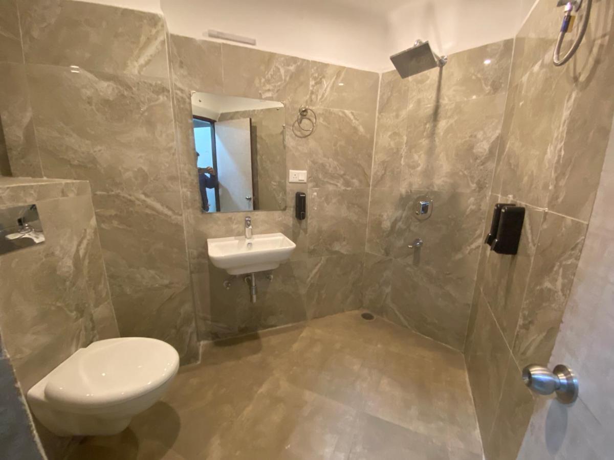 Hotel Abode Шиллонг Экстерьер фото
