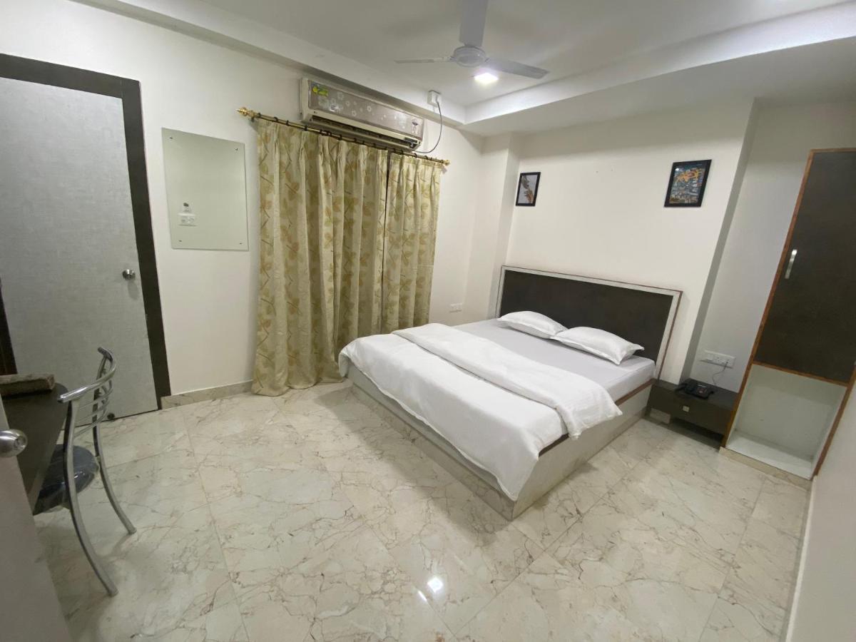 Hotel Abode Шиллонг Экстерьер фото