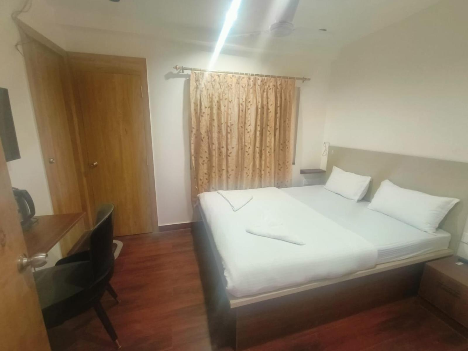 Hotel Abode Шиллонг Экстерьер фото