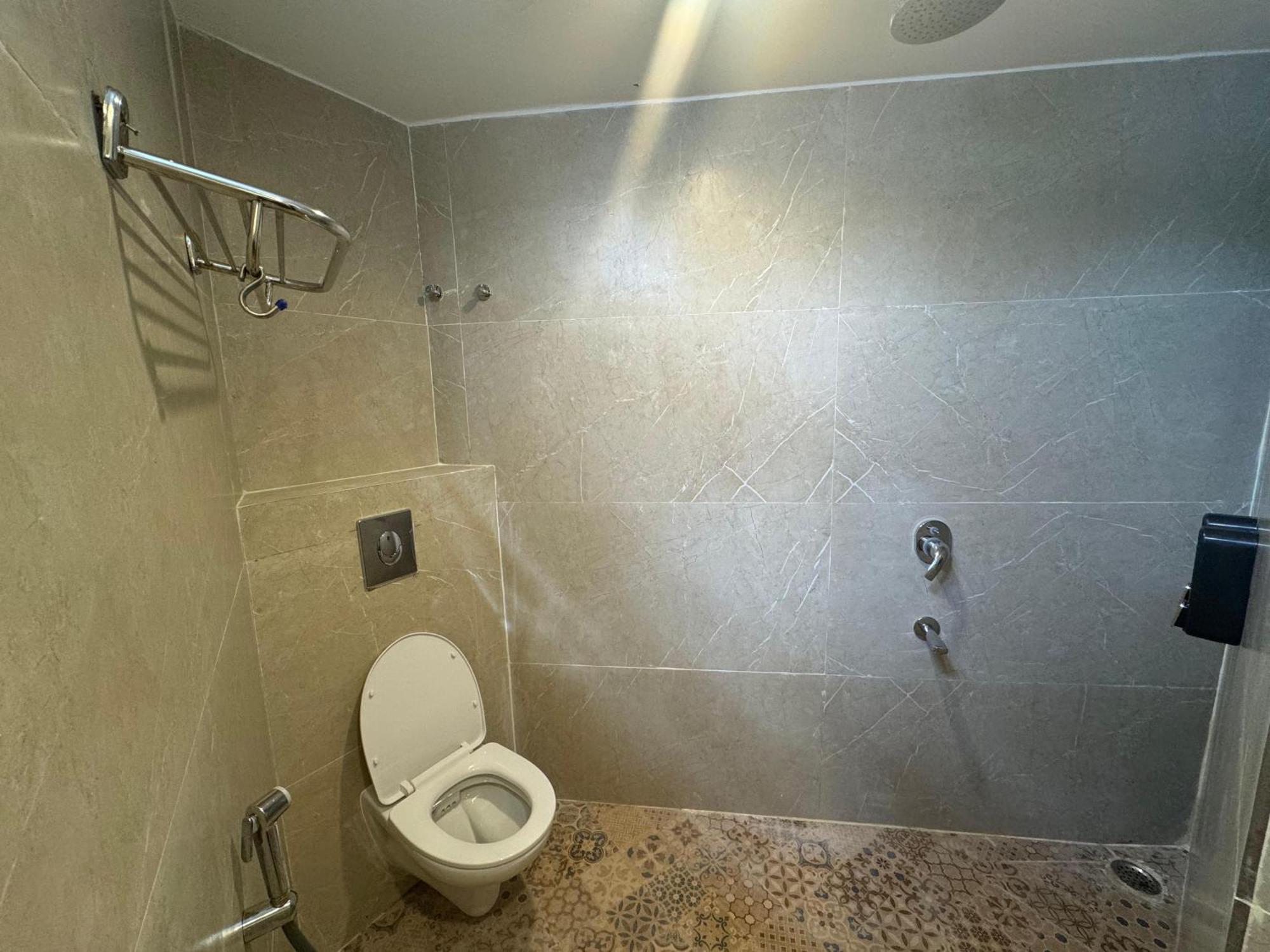 Hotel Abode Шиллонг Экстерьер фото